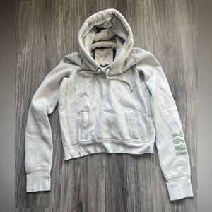 Women’s Abercrombie Hoodie (fitted)